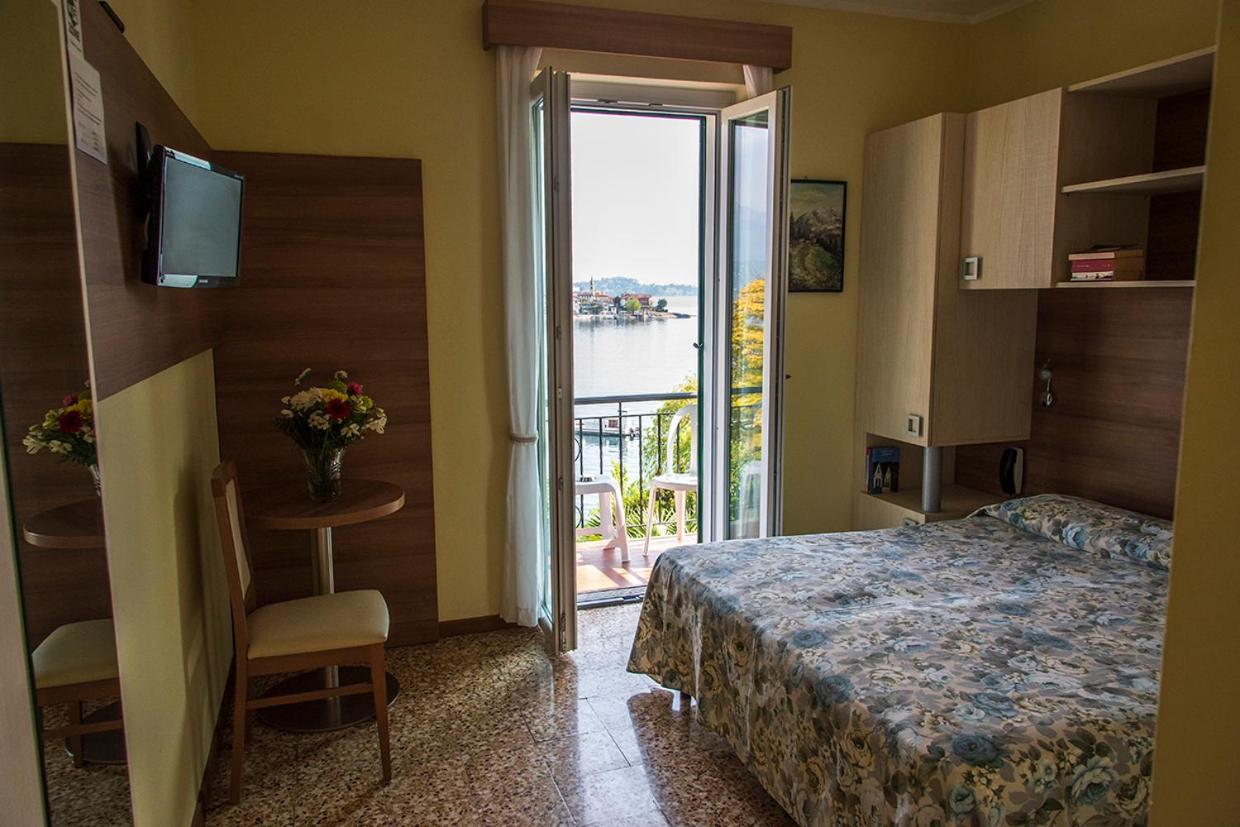 Hotel Villa Ruscello Baveno Exterior photo