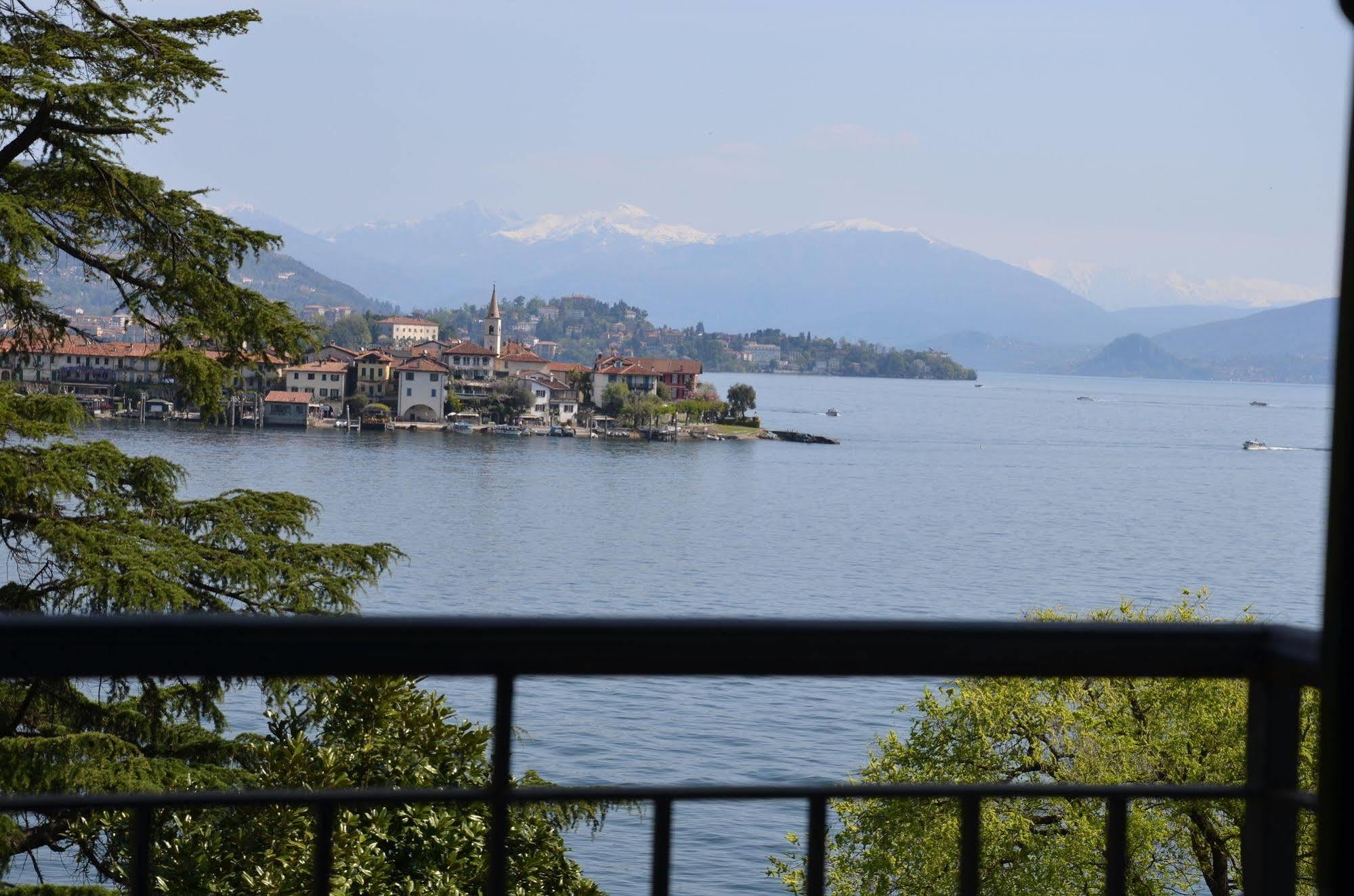 Hotel Villa Ruscello Baveno Exterior photo
